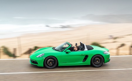 2020 Porsche 718 Boxster GTS 4.0 (Color: Phyton Green) Side Wallpapers 450x275 (17)