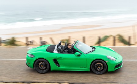 2020 Porsche 718 Boxster GTS 4.0 (Color: Phyton Green) Side Wallpapers 450x275 (18)