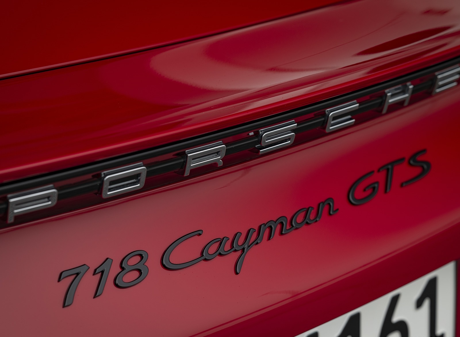 2020 Porsche 718 Cayman GTS 4.0 (Color: Carmine Red) Badge Wallpapers #52 of 192