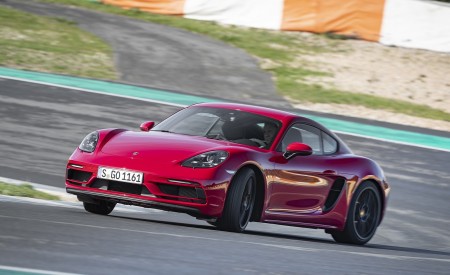 2020 Porsche 718 Cayman GTS 4.0 (Color: Carmine Red) Front Three-Quarter Wallpapers 450x275 (13)