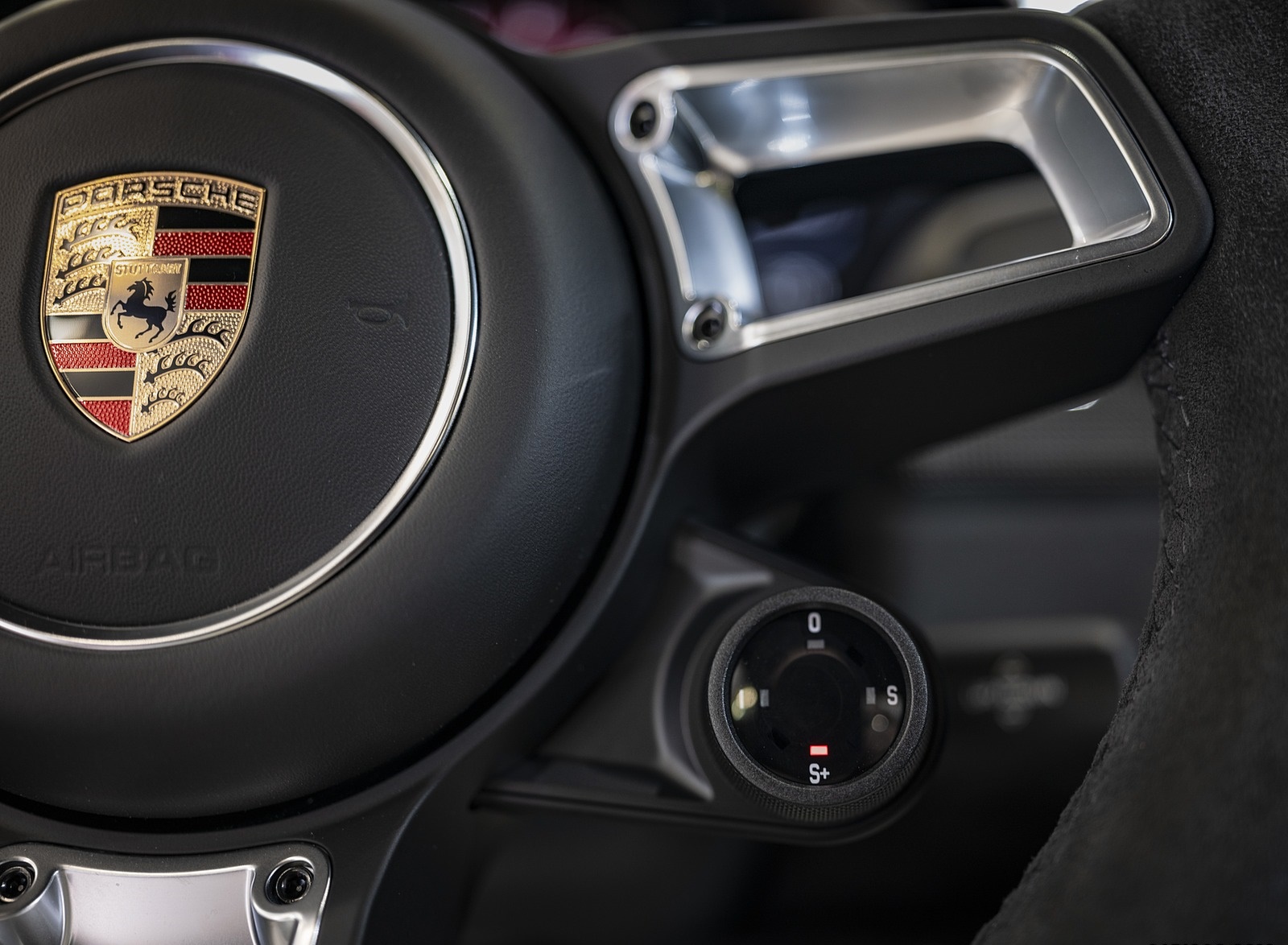 2020 Porsche 718 Cayman GTS 4.0 (Color: Carmine Red) Interior Steering Wheel Wallpapers #60 of 192
