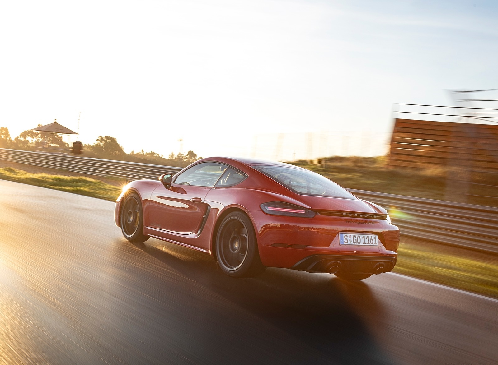 2020 Porsche 718 Cayman GTS 4.0 (Color: Carmine Red) Rear Three-Quarter Wallpapers (6)