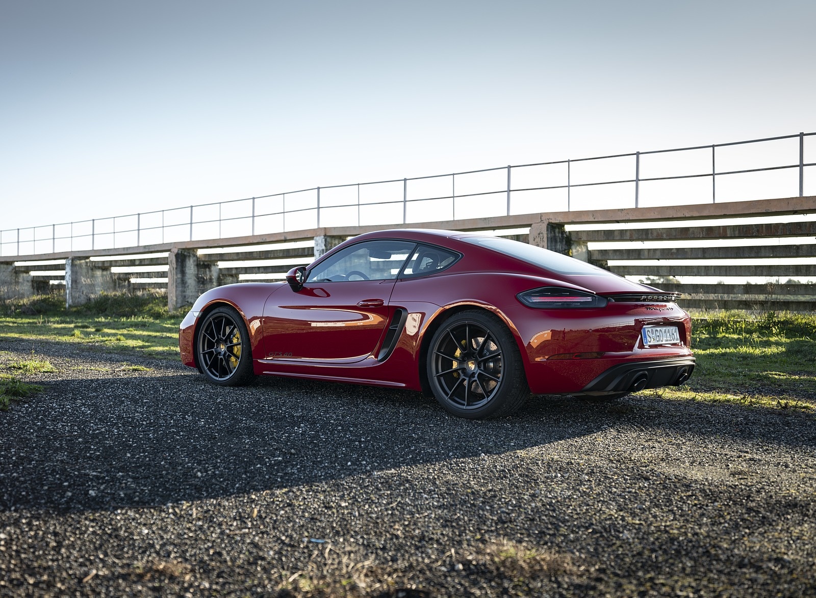 2020 Porsche 718 Cayman GTS 4.0 (Color: Carmine Red) Rear Three-Quarter Wallpapers #35 of 192