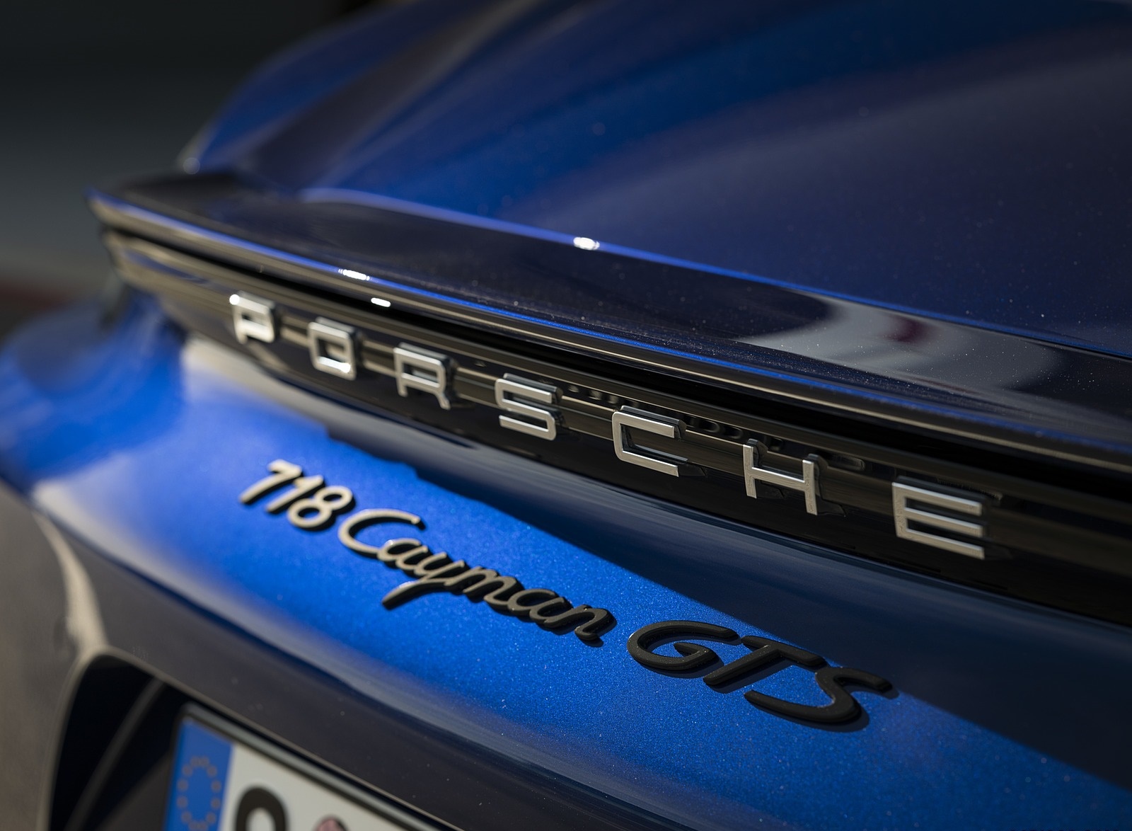 2020 Porsche 718 Cayman GTS 4.0 (Color: Gentian Blue Metallic) Badge Wallpapers #175 of 192