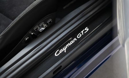 2020 Porsche 718 Cayman GTS 4.0 (Color: Gentian Blue Metallic) Door Sill Wallpapers 450x275 (184)