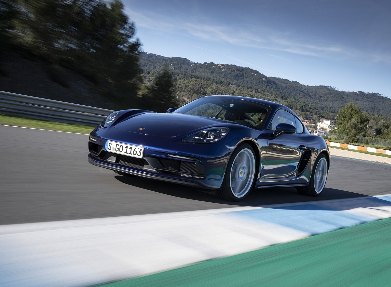 Porsche 718 Cayman GTS 4 0