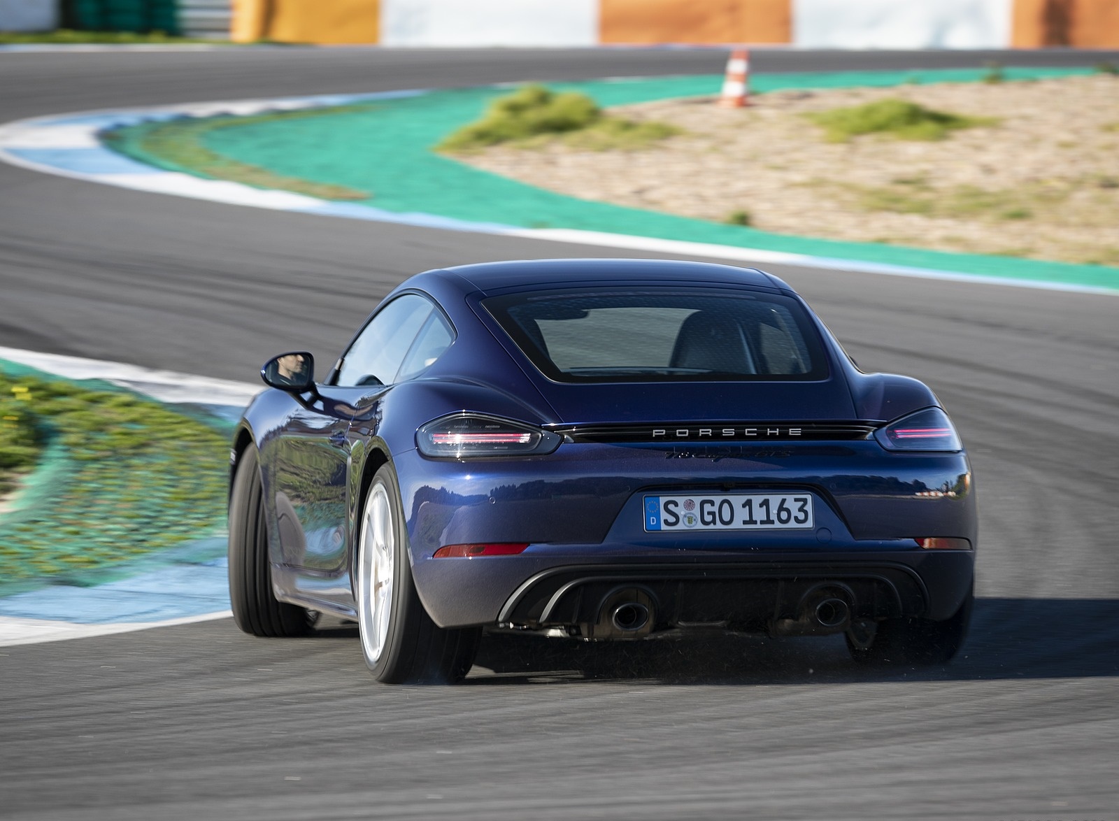 2020 Porsche 718 Cayman GTS 4.0 (Color: Gentian Blue Metallic) Rear Wallpapers #162 of 192