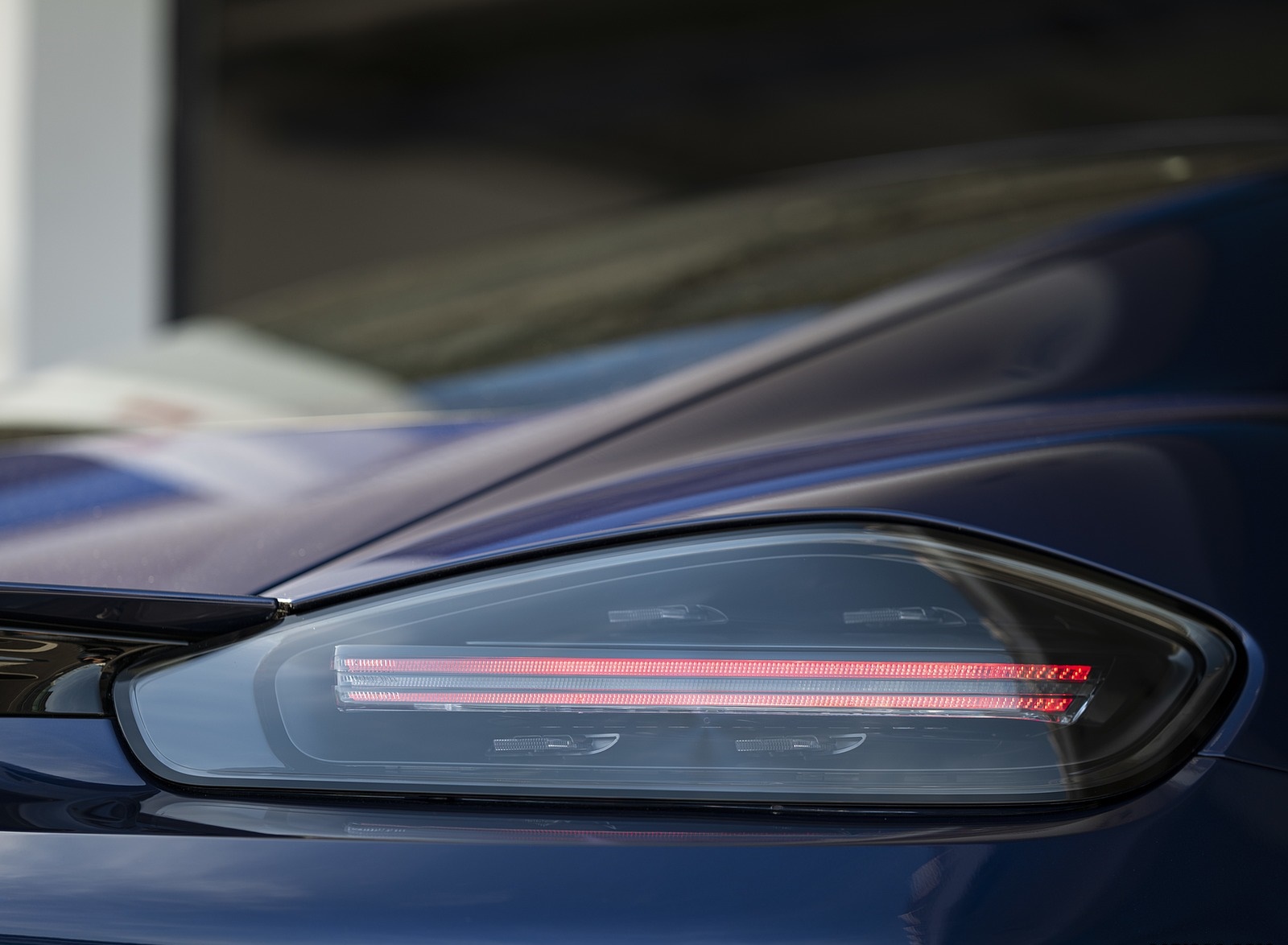 2020 Porsche 718 Cayman GTS 4.0 (Color: Gentian Blue Metallic) Tail Light Wallpapers #170 of 192
