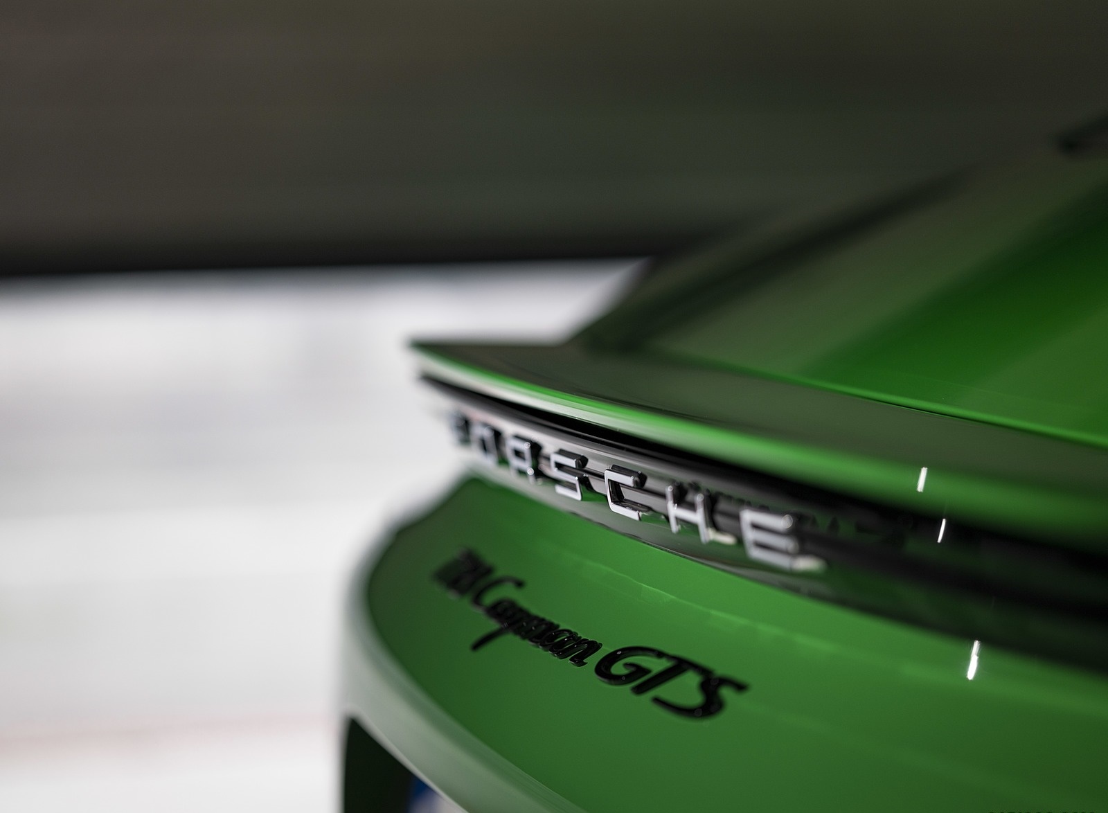 2020 Porsche 718 Cayman GTS 4.0 (Color: Phyton Green) Detail Wallpapers #121 of 192