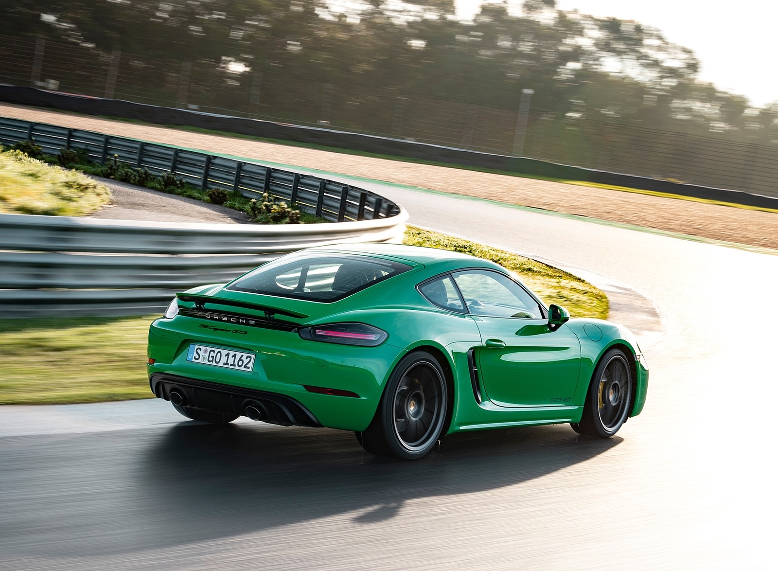 2020 Porsche 718 Cayman GTS 4.0 (Color: Phyton Green) Rear Three-Quarter Wallpapers #79 of 192