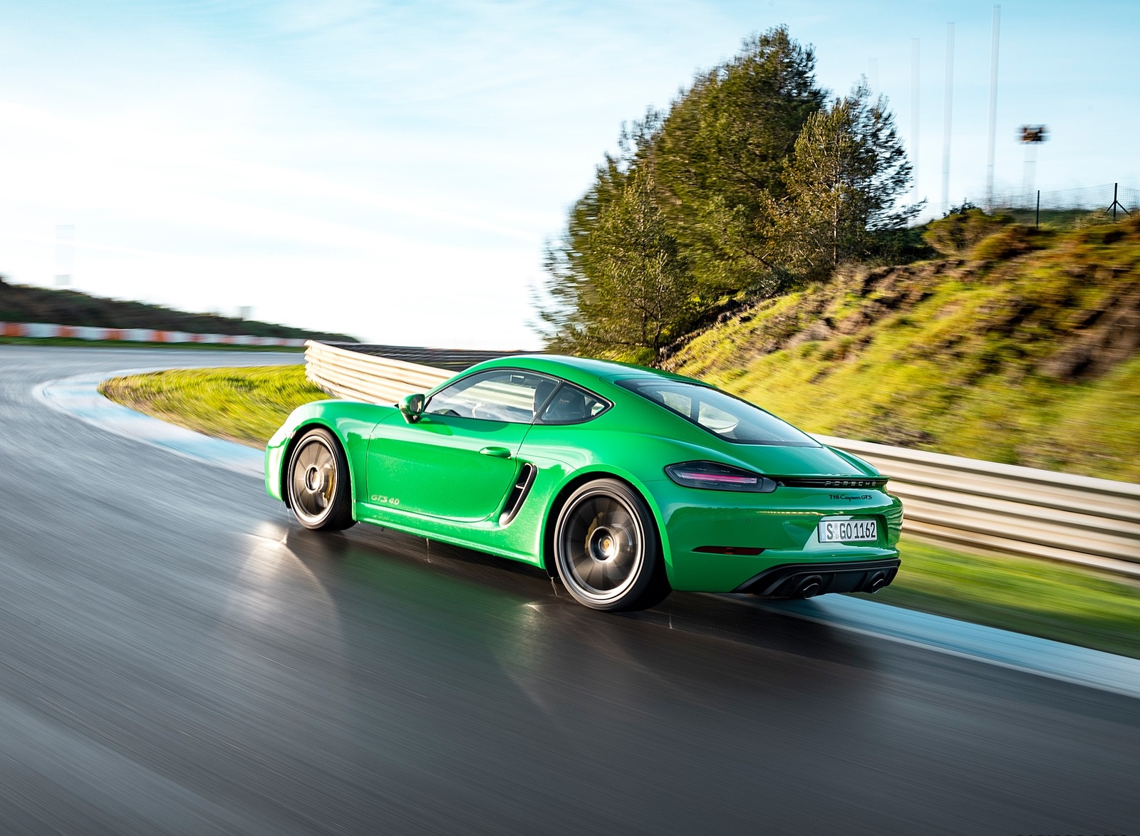 2020 Porsche 718 Cayman GTS 4.0 (Color: Phyton Green) Rear Three-Quarter Wallpapers #82 of 192