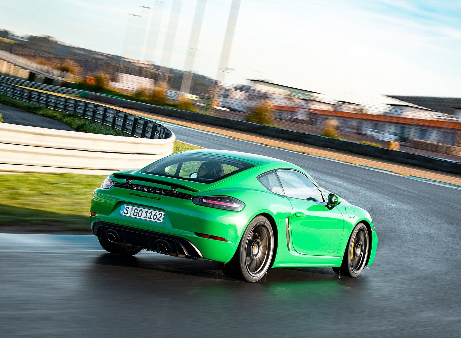 2020 Porsche 718 Cayman GTS 4.0 (Color: Phyton Green) Rear Three-Quarter Wallpapers #83 of 192