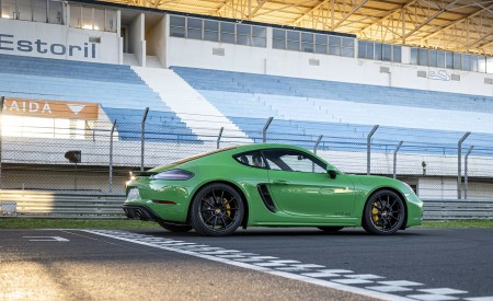 2020 Porsche 718 Cayman GTS 4.0 (Color: Phyton Green) Side Wallpapers 450x275 (97)