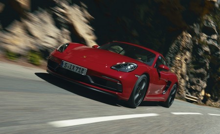 2020 Porsche 718 Cayman GTS 4.0 Front Three-Quarter Wallpapers 450x275 (188)