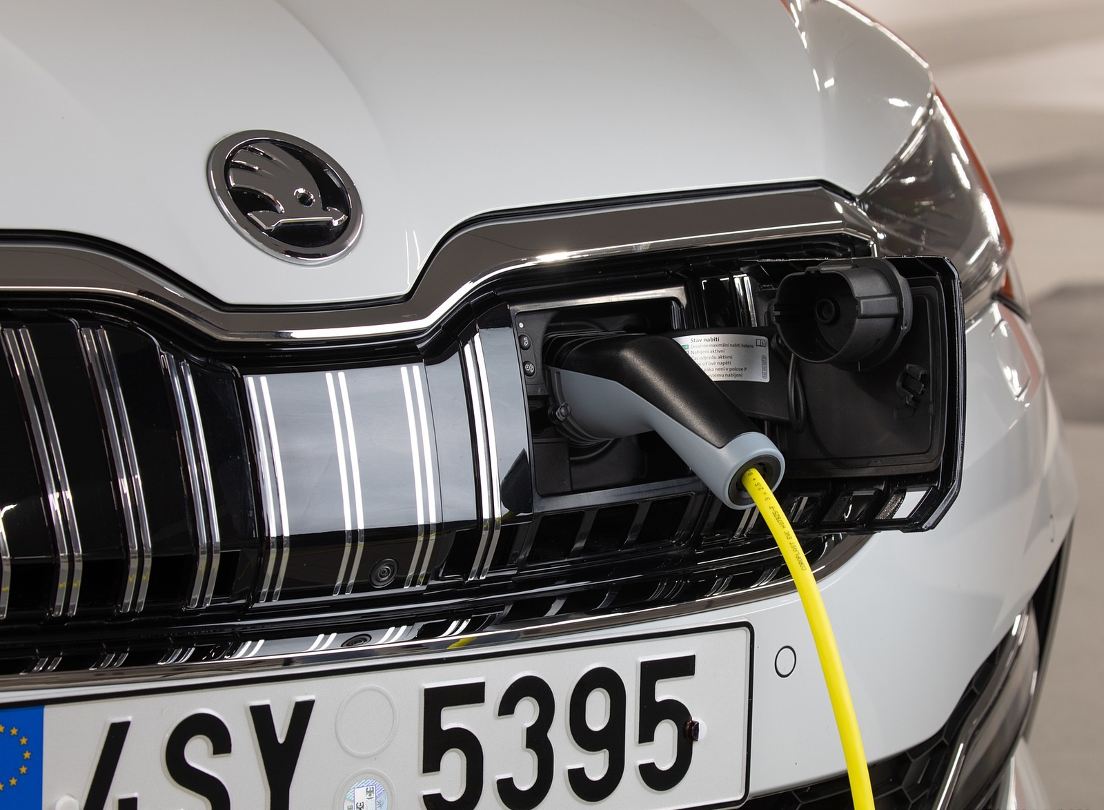 2020 Skoda Superb iV Plug-In Hybrid Charging Wallpapers #54 of 111