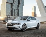 2020 Skoda Superb iV Plug-In Hybrid Front Three-Quarter Wallpapers 150x120