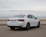 2020 Skoda Superb iV Plug-In Hybrid Rear Three-Quarter Wallpapers 150x120 (45)