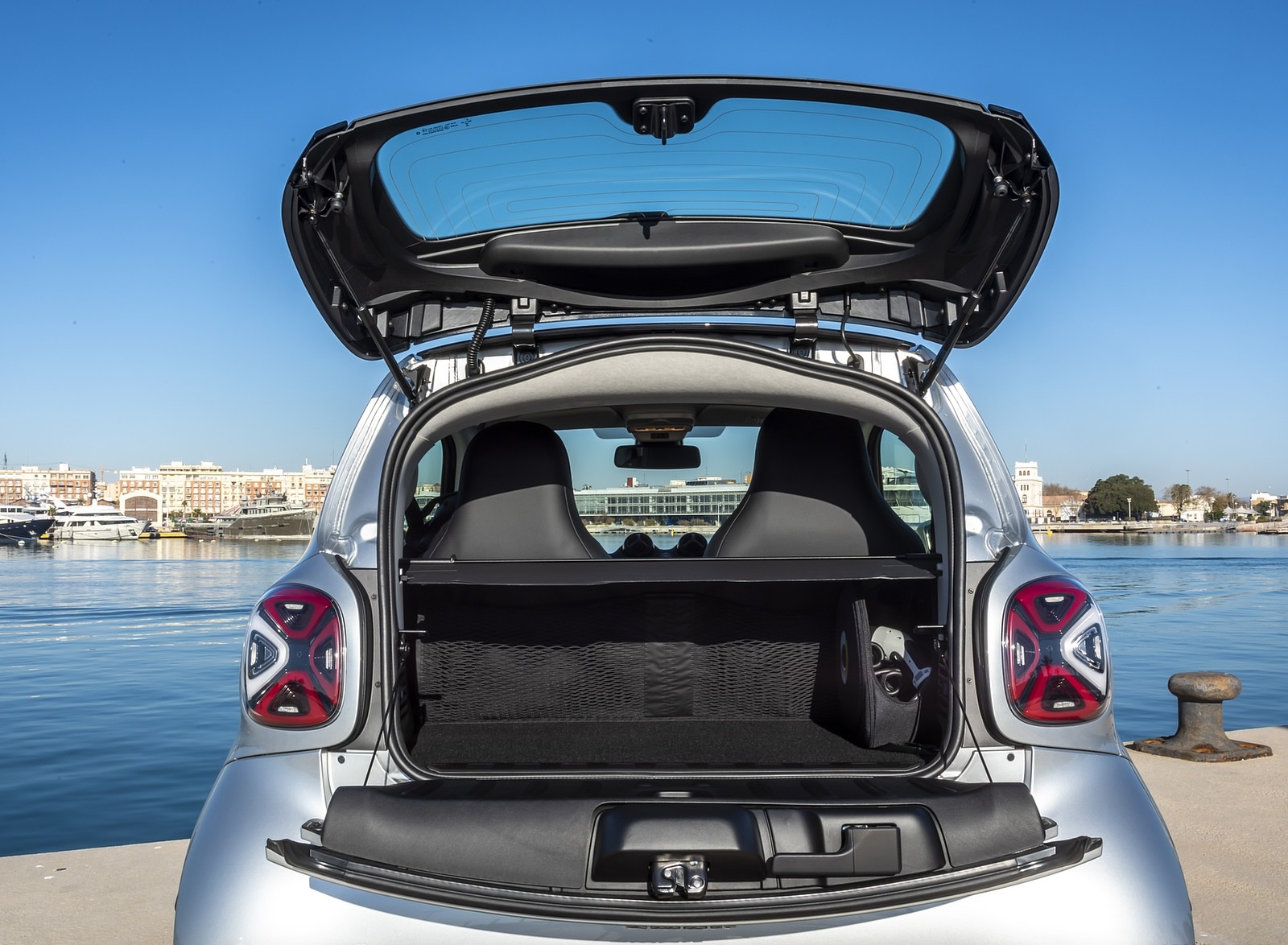 2020 Smart EQ ForTwo Coupe Prime Line (Color: Cool Silver) Trunk Wallpapers #30 of 94
