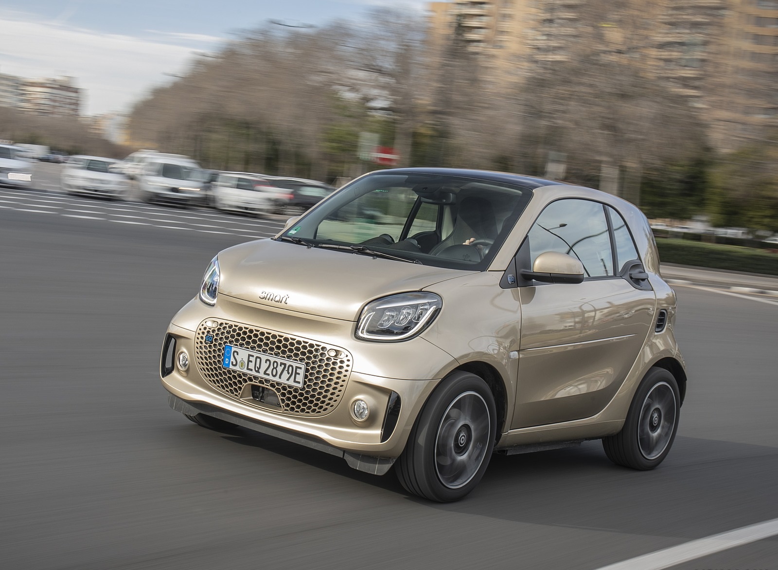 2020 Smart EQ ForTwo Coupe Pulse Line (Color: Gold Beige) Front Three-Quarter Wallpapers #47 of 94