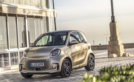 2020 Smart EQ ForTwo Coupe Pulse Line (Color: Gold Beige) Front Three-Quarter Wallpapers 450x275 (81)