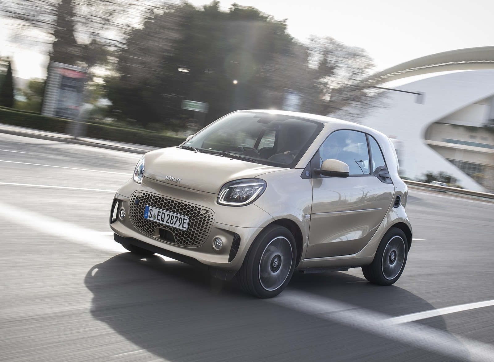 2020 Smart EQ ForTwo Coupe Pulse Line (Color: Gold Beige) Front Three-Quarter Wallpapers  #50 of 94