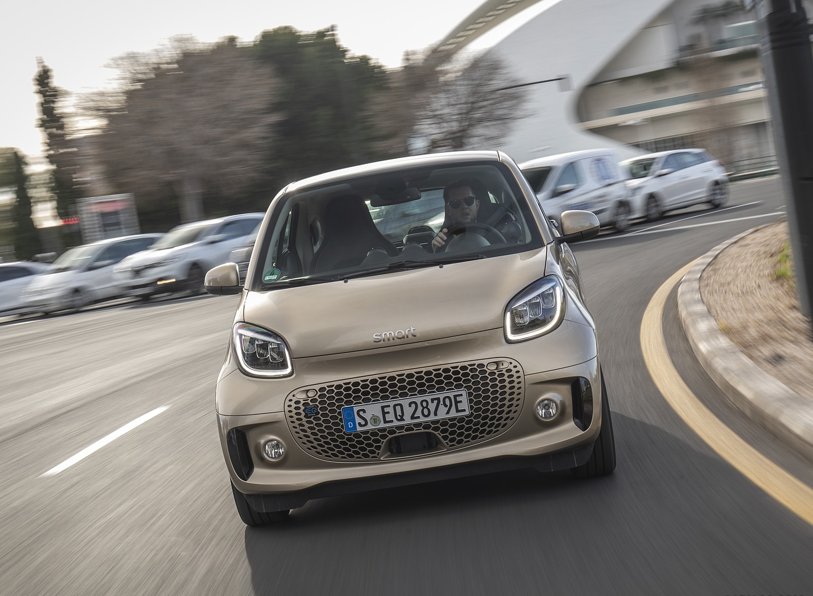 2020 Smart EQ ForTwo Coupe Pulse Line (Color: Gold Beige) Front Wallpapers #52 of 94