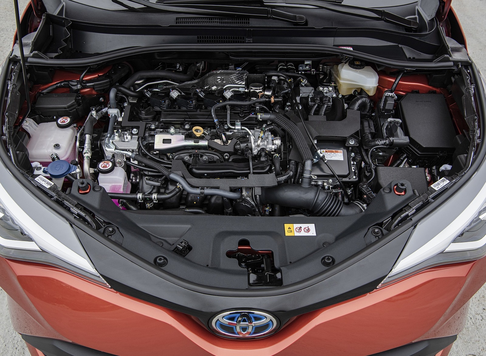 2020 Toyota C-HR Hybrid (Euro-Spec) Engine Wallpapers #78 of 168