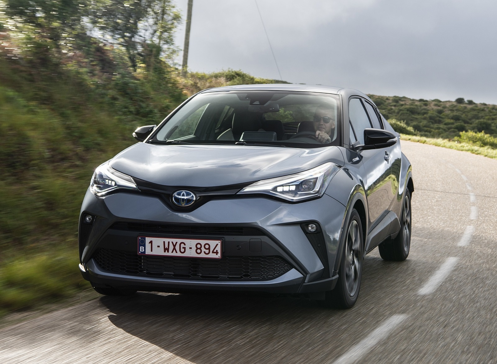 2020 Toyota C-HR Hybrid (Euro-Spec) Front Wallpapers #117 of 168
