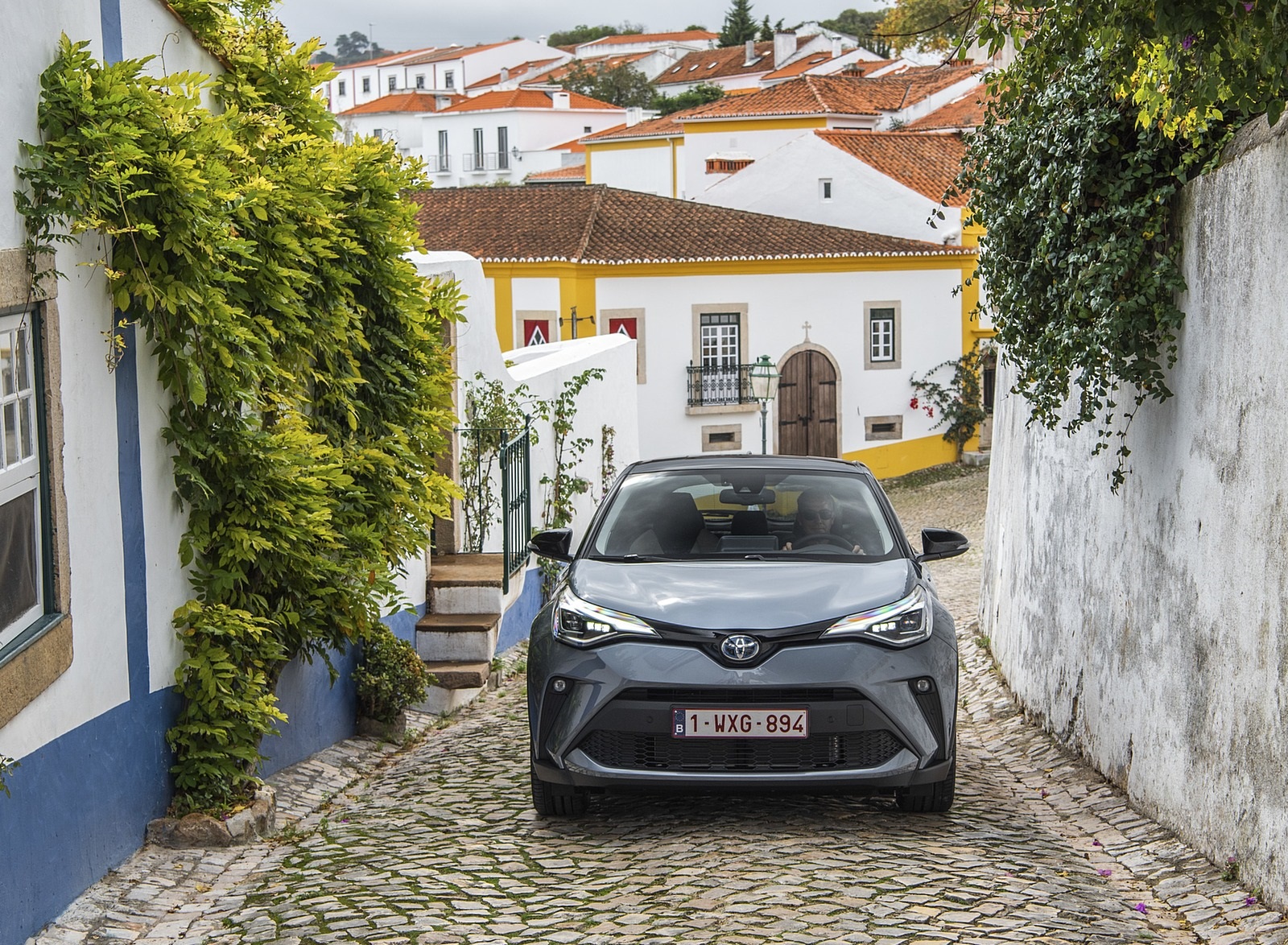 2020 Toyota C-HR Hybrid (Euro-Spec) Front Wallpapers #154 of 168