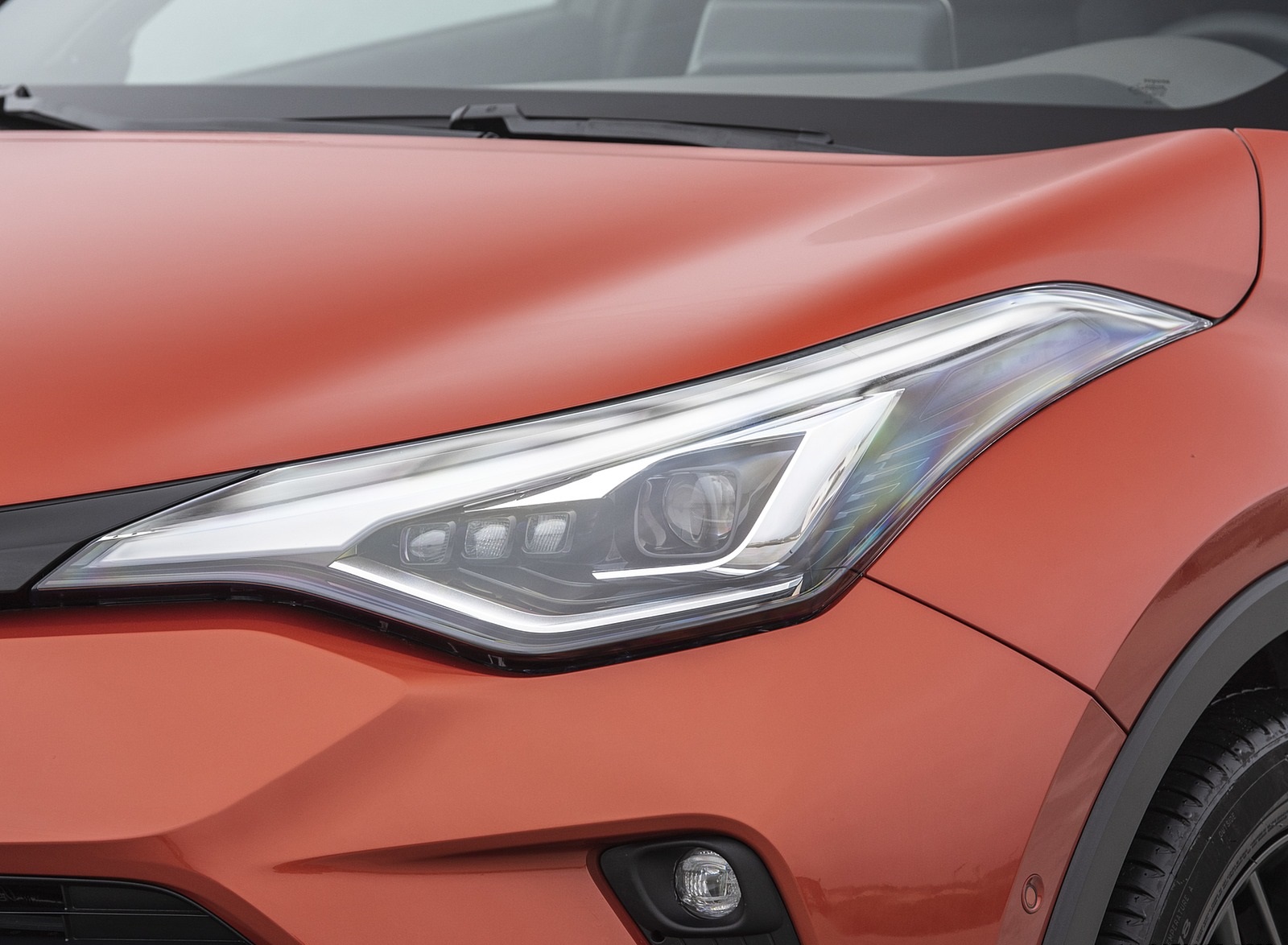 2020 Toyota C-HR Hybrid (Euro-Spec) Headlight Wallpapers #66 of 168