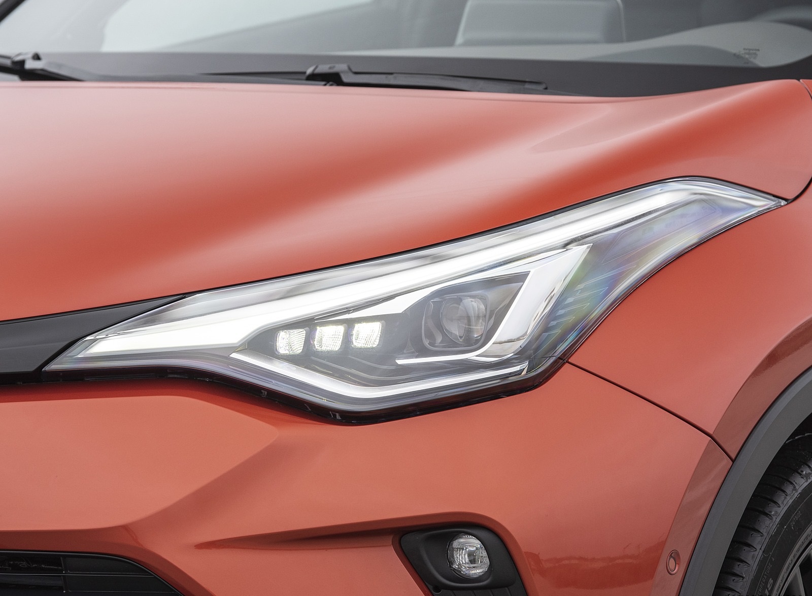 2020 Toyota C-HR Hybrid (Euro-Spec) Headlight Wallpapers #68 of 168