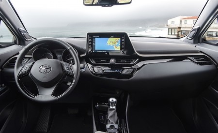2020 Toyota C-HR Hybrid (Euro-Spec) Interior Cockpit Wallpapers 450x275 (79)