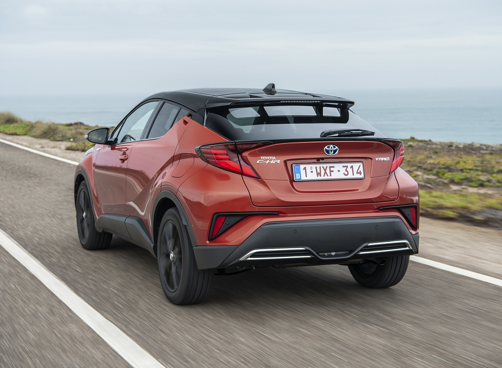 2020 Toyota C-HR Hybrid (Euro-Spec) Rear Three-Quarter Wallpapers #9 of 168