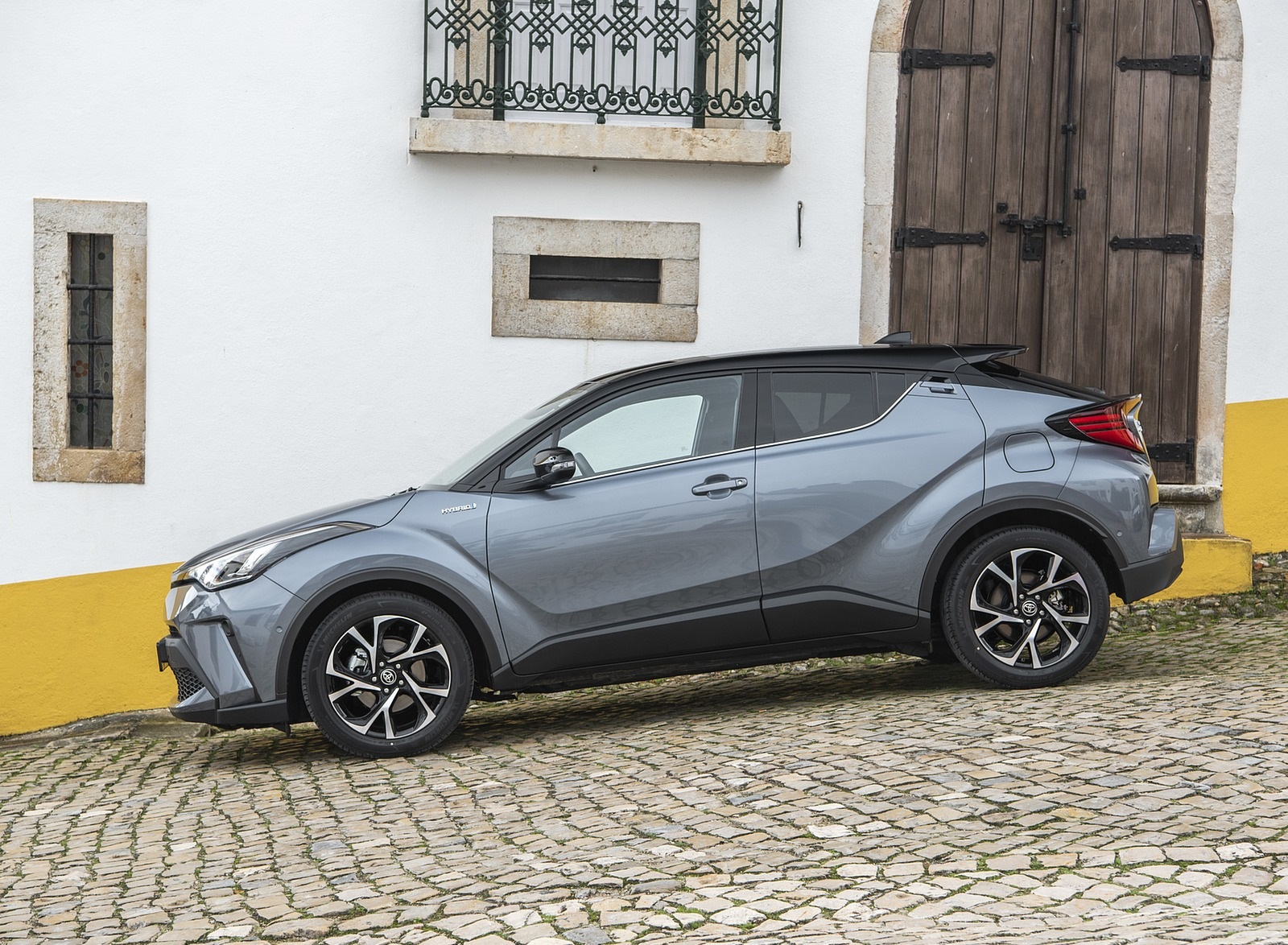 2020 Toyota C-HR Hybrid (Euro-Spec) Side Wallpapers #149 of 168