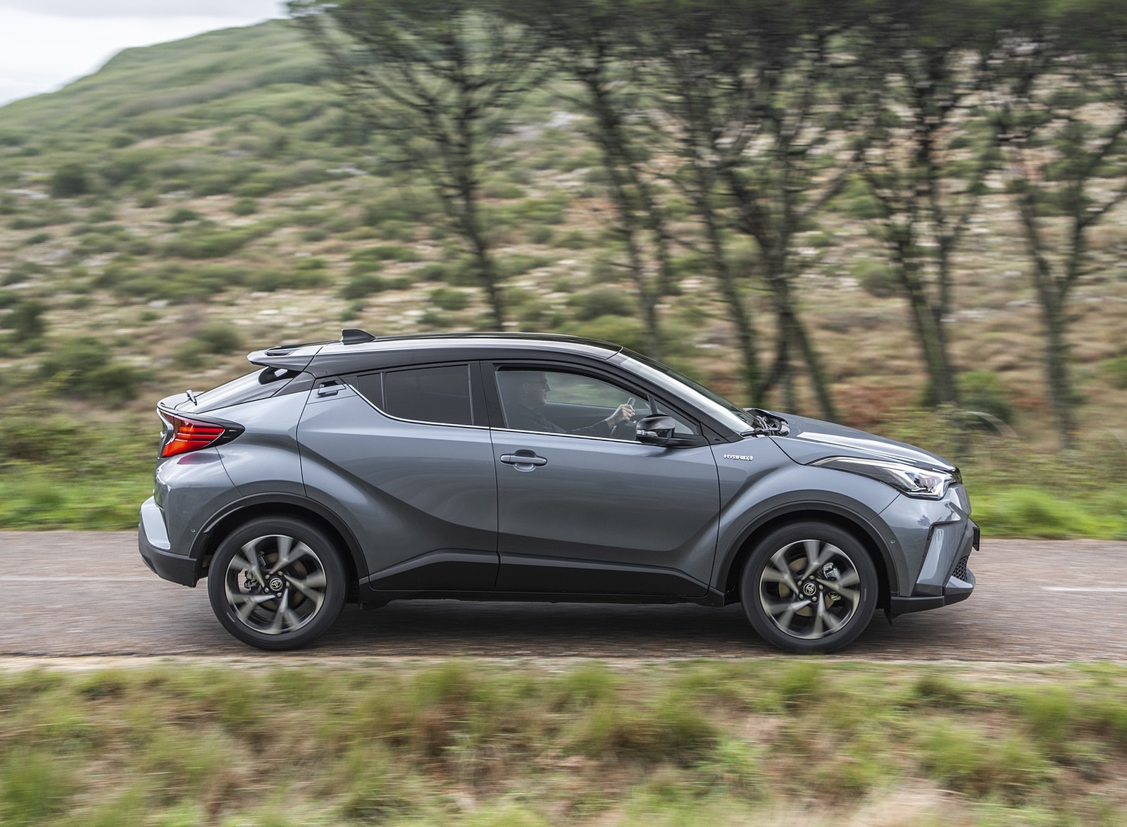 2020 Toyota C-HR Hybrid (Euro-Spec) Side Wallpapers #125 of 168