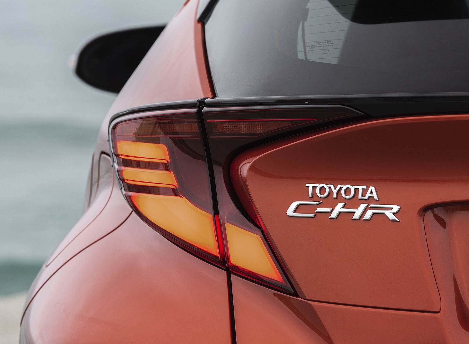 2020 Toyota C-HR Hybrid (Euro-Spec) Tail Light Wallpapers #72 of 168