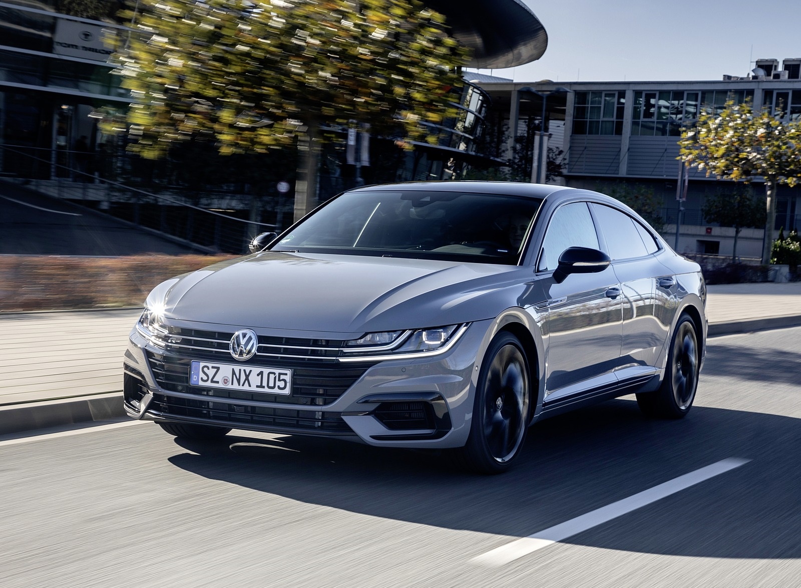 2020 Volkswagen Arteon R-Line Edition Front Three-Quarter Wallpapers #18 of 37