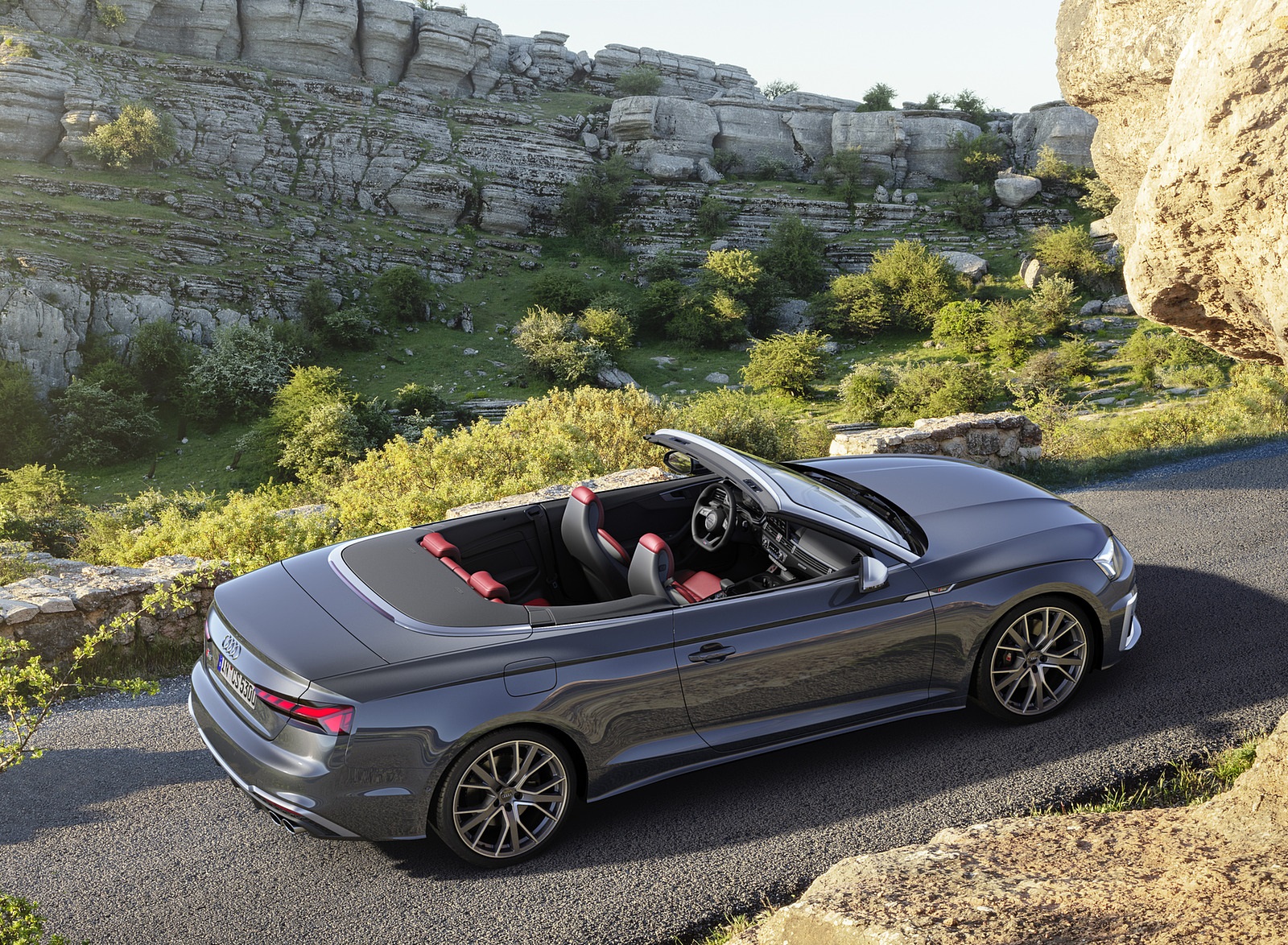 2021 Audi S5 Cabriolet (Color: Daytona Gray) Top Wallpapers #13 of 21