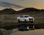 2021 GMC Yukon AT4 Front Three-Quarter Wallpapers 150x120