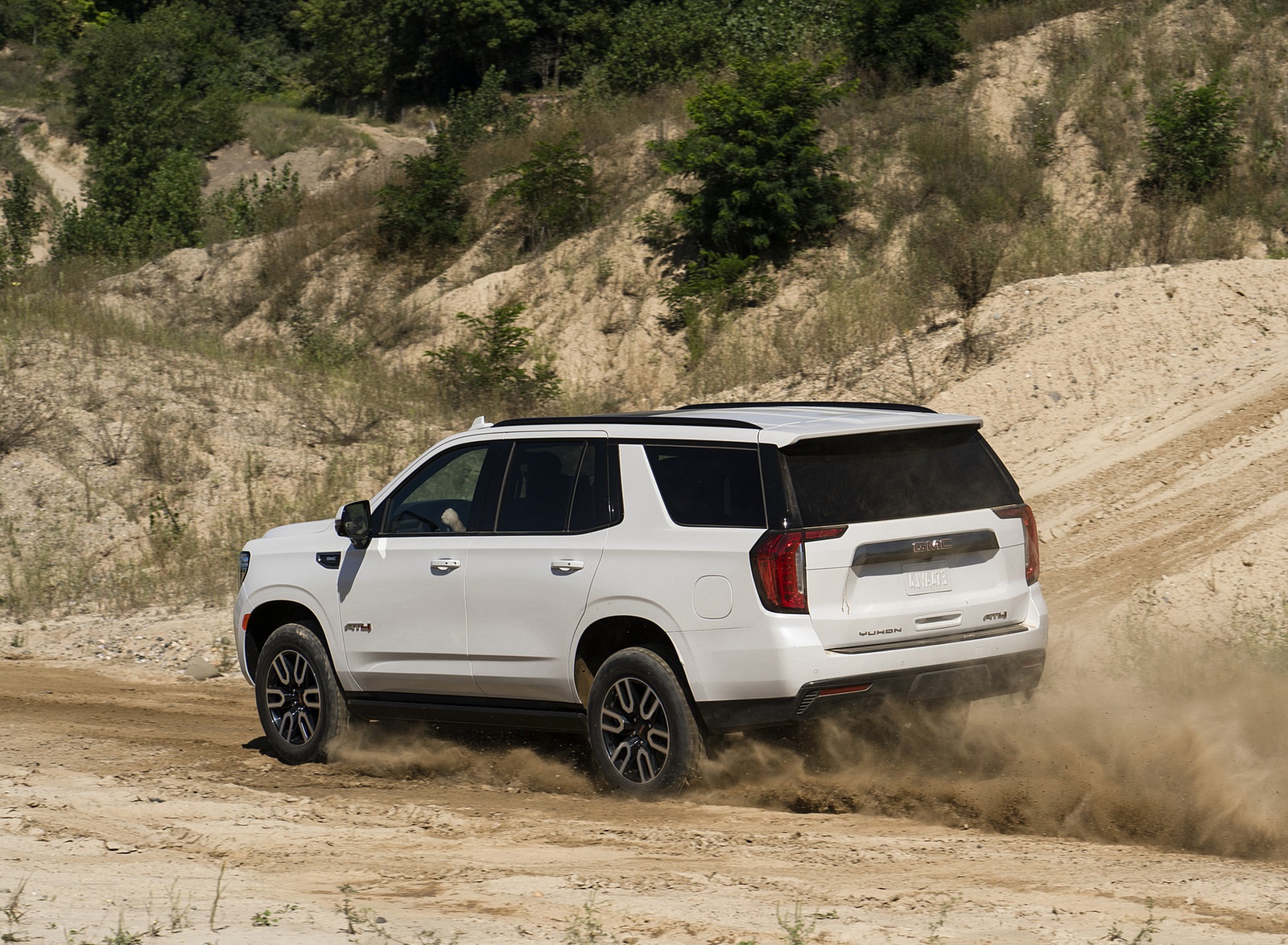 2021 GMC Yukon AT4 Rear Three-Quarter Wallpapers #4 of 67