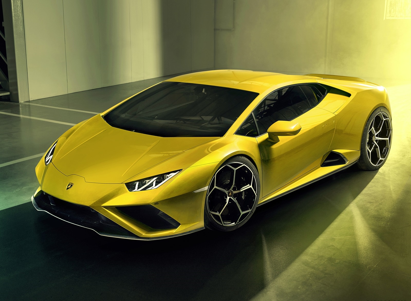 2021 Lamborghini Huracán EVO RWD Front Three-Quarter Wallpapers (4)