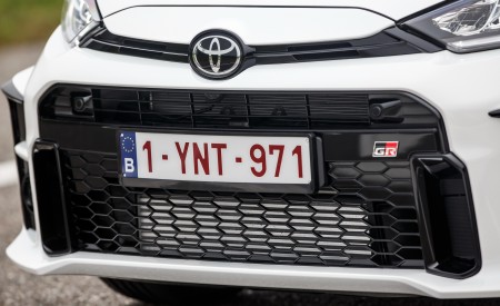 2021 Toyota GR Yaris Grill Wallpapers 450x275 (169)