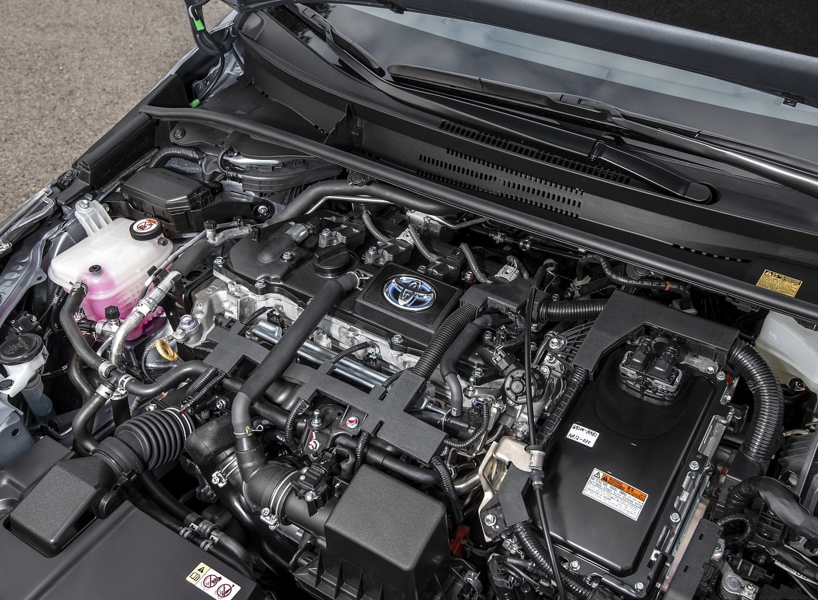2019 Toyota Corolla Sedan Hybrid 1.8L Grey (EU-Spec) Engine Wallpapers #29 of 44