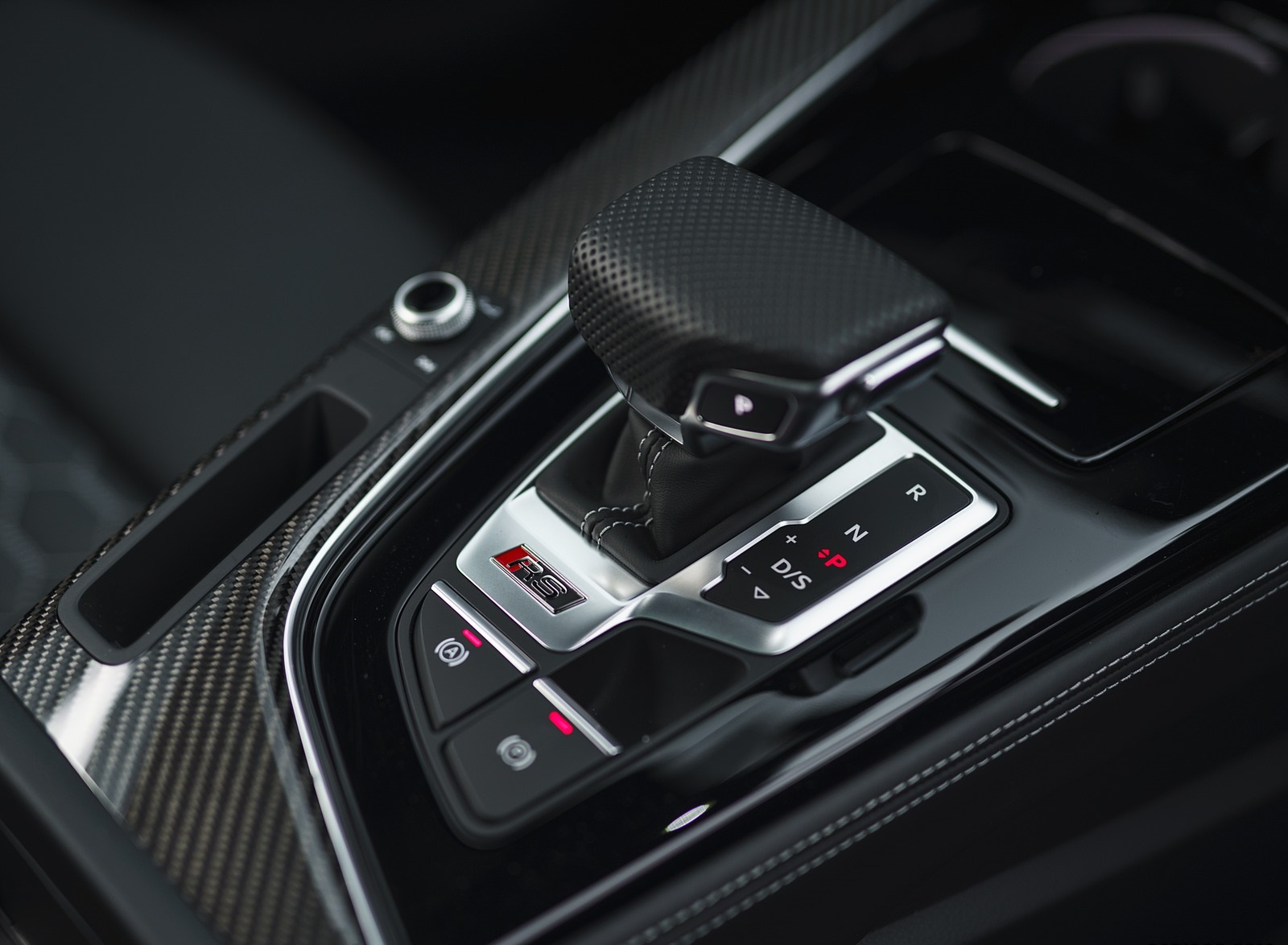 2020 Audi RS 4 Avant (UK-Spec) Central Console Wallpapers #158 of 169