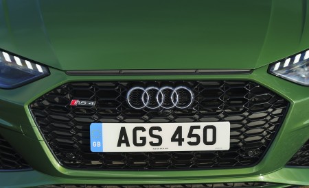 2020 Audi RS 4 Avant (UK-Spec) Grill Wallpapers 450x275 (121)
