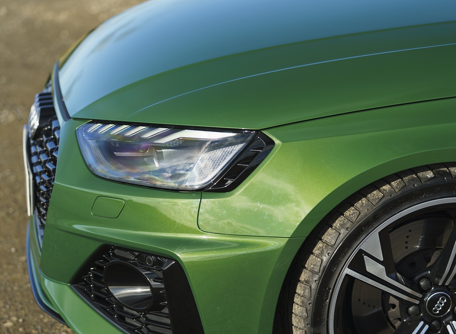 2020 Audi RS 4 Avant (UK-Spec) Headlight Wallpapers #131 of 169