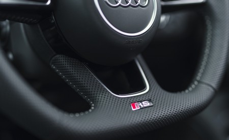 2020 Audi RS 4 Avant (UK-Spec) Interior Steering Wheel Wallpapers 450x275 (142)