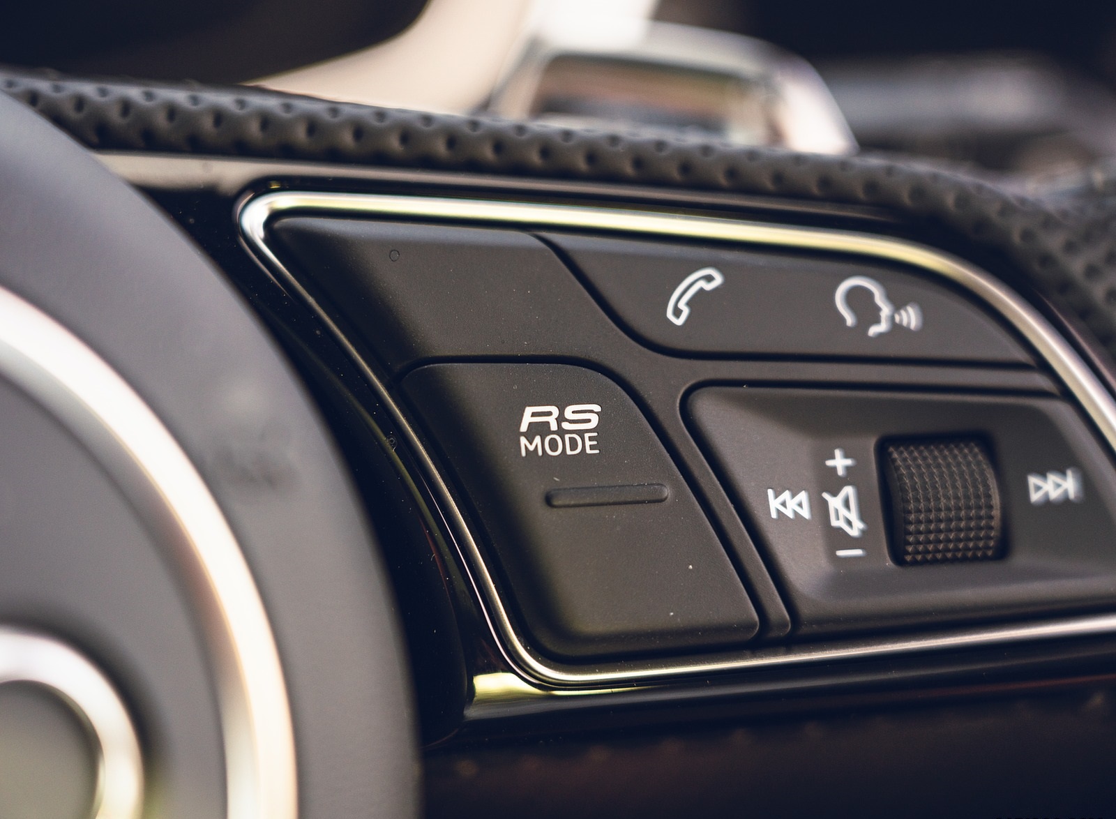 2020 Audi RS 4 Avant (UK-Spec) Interior Steering Wheel Wallpapers #70 of 169