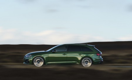 2020 Audi RS 4 Avant (UK-Spec) Side Wallpapers 450x275 (102)