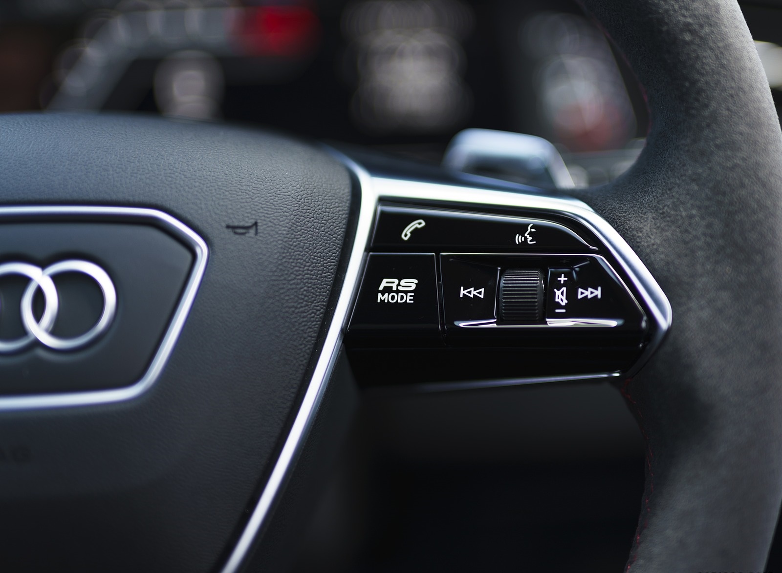 2020 Audi RS 6 Avant (UK-Spec) Interior Steering Wheel Wallpapers #109 of 146